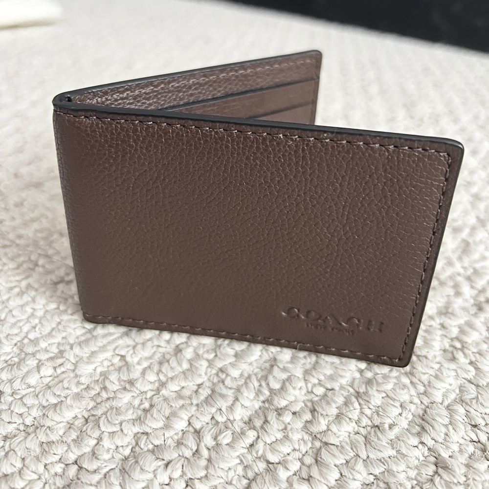 Coach men leather removable insert with ID window and two credit card slot/Brown